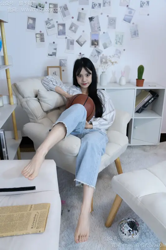 甜予摄影 No.028 胡桃-皮鞋、白棉袜、裸足 17