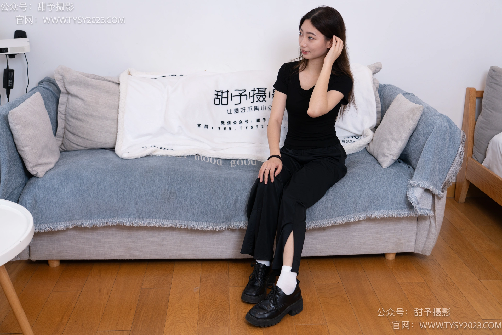 甜予摄影 No.054 雪梨-皮鞋、白棉袜、肉丝 1